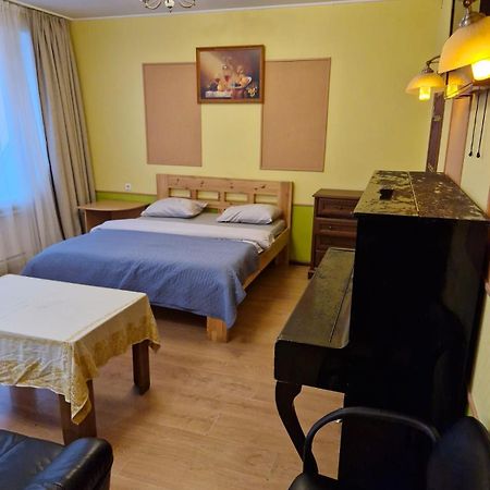 Apartament Erfolg 12 Daugavpils Bagian luar foto